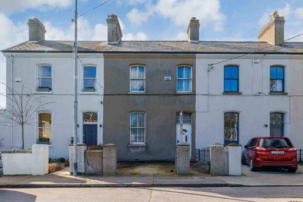 Home Liam Reilly Auctioneers